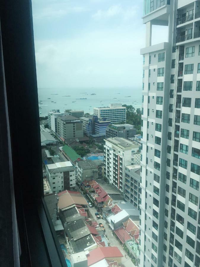The Base Condo Pattaya Extérieur photo