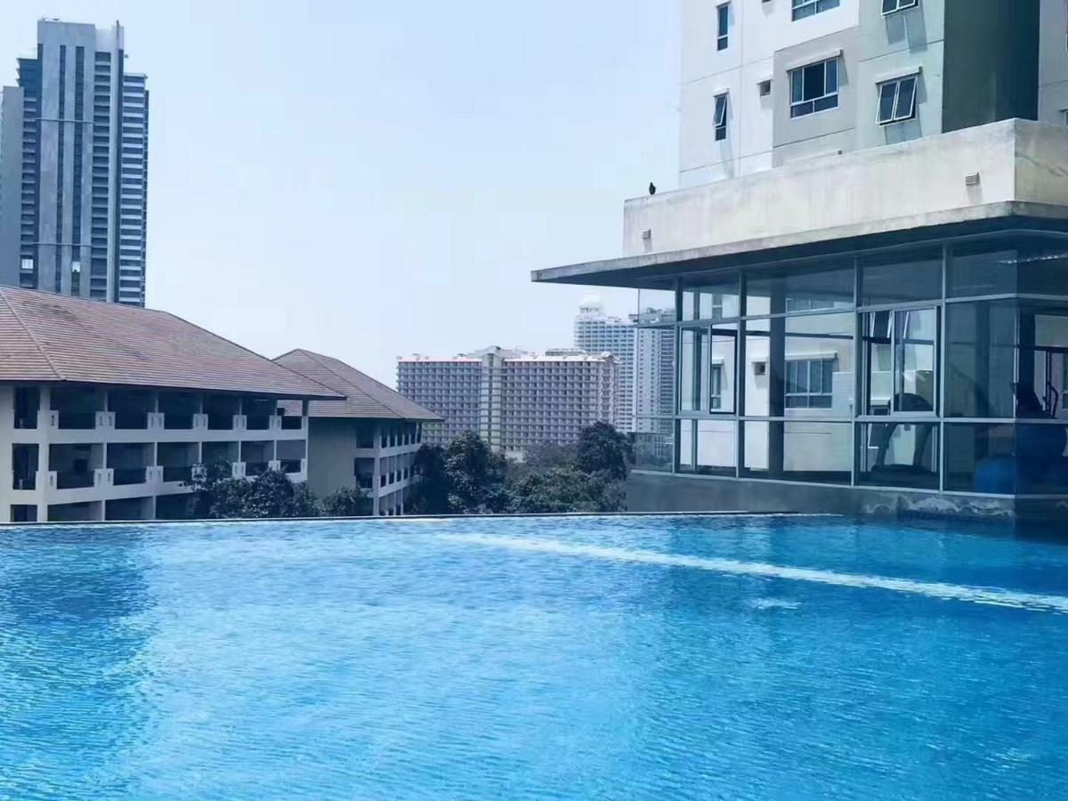 The Base Condo Pattaya Extérieur photo